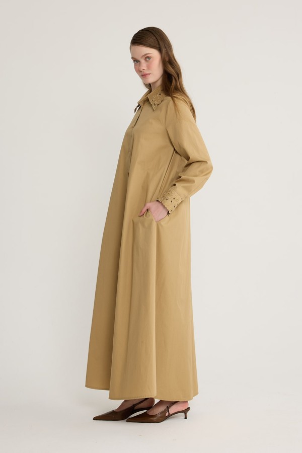 Rosa Nakışlı Elbise Camel