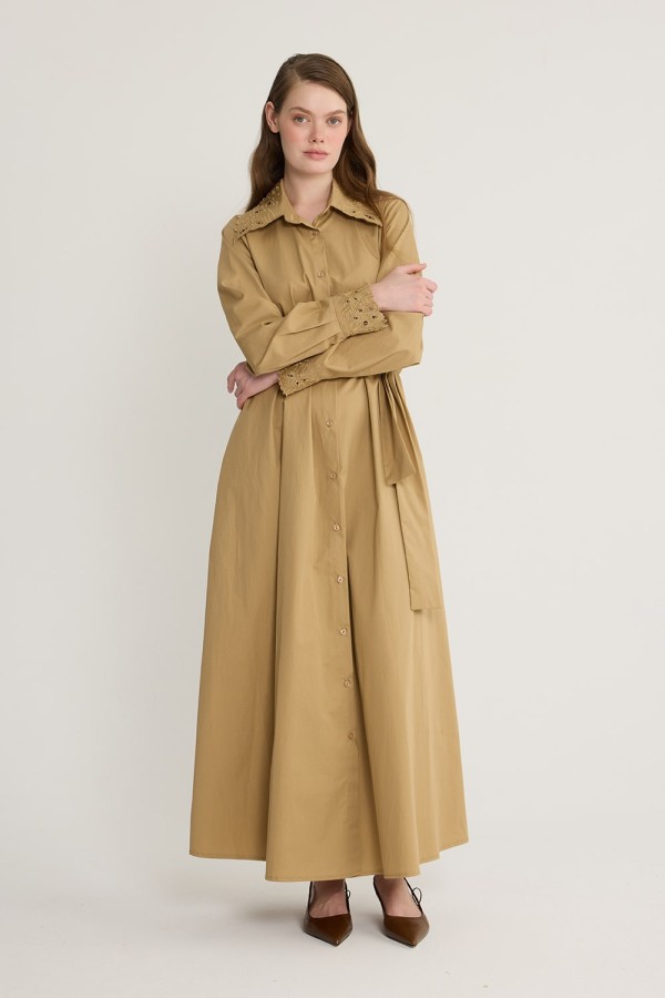 Rosa Nakışlı Elbise Camel